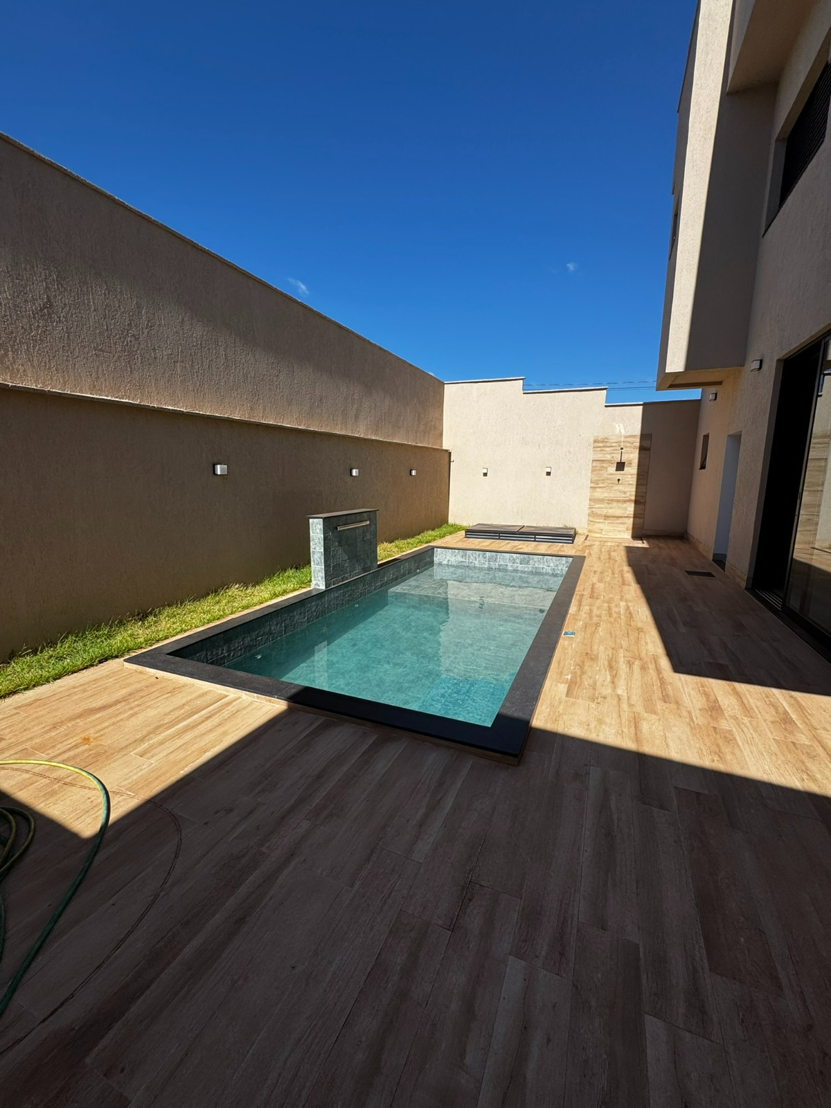 Sobrado Jardins Capri - 2