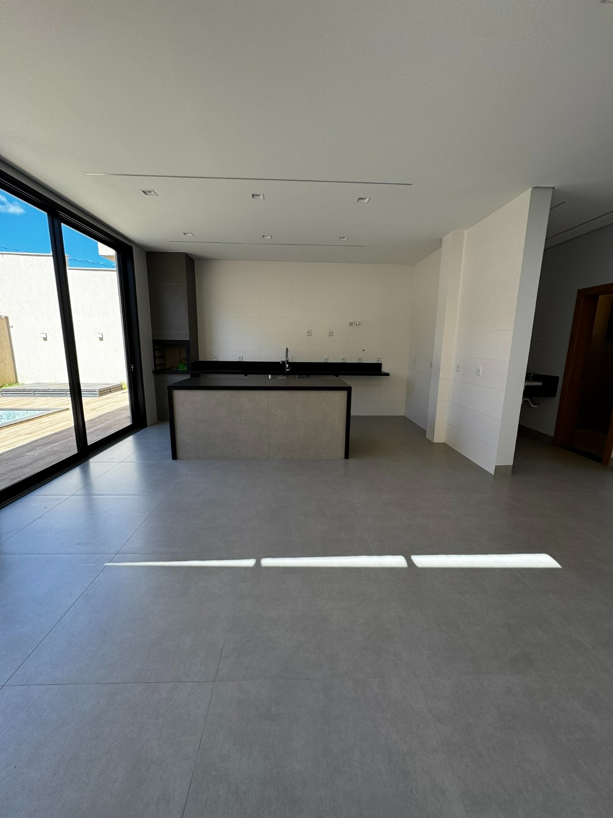 Sobrado Jardins Capri - 10