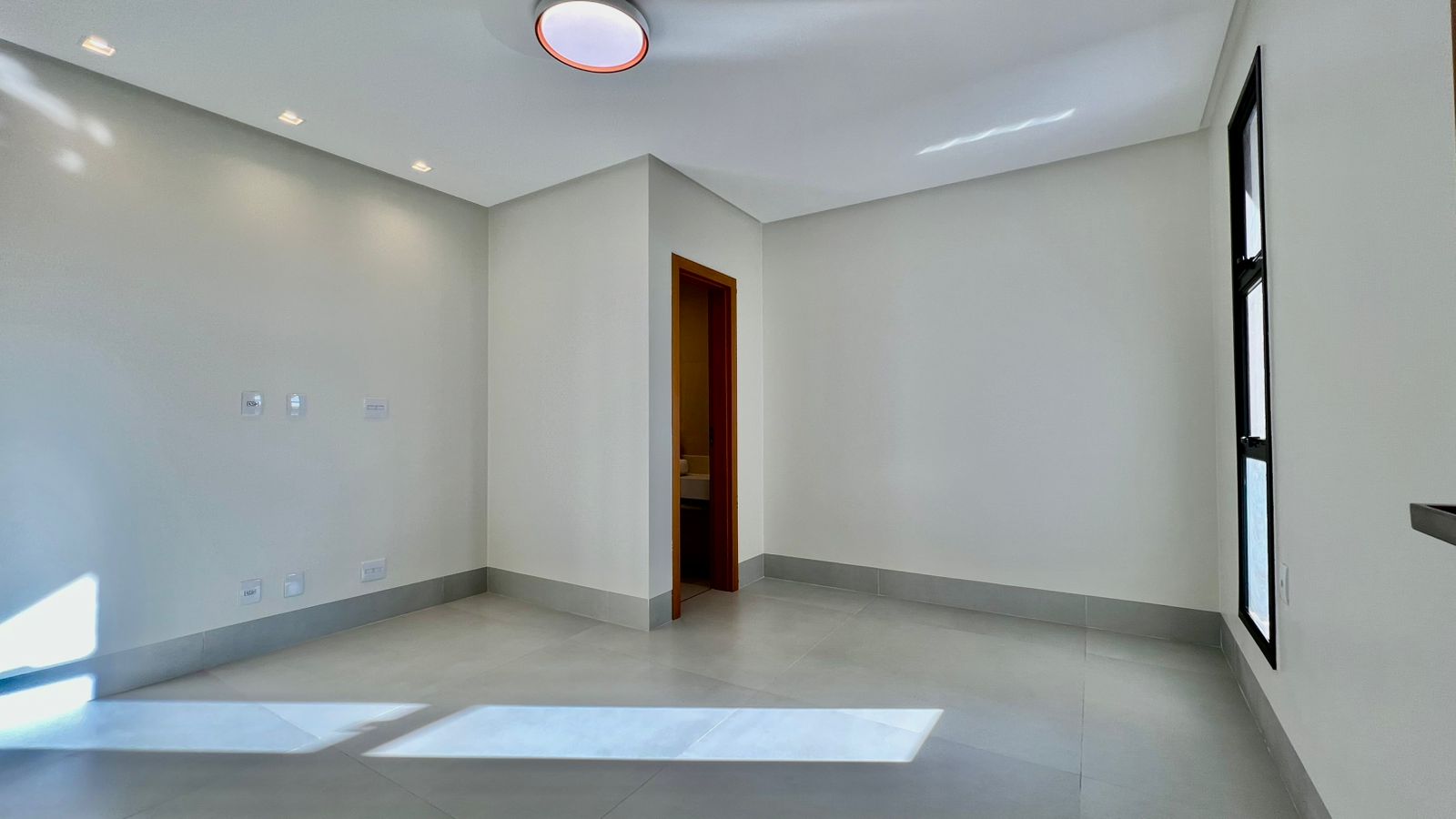 Sobrado Jardins Capri - 9