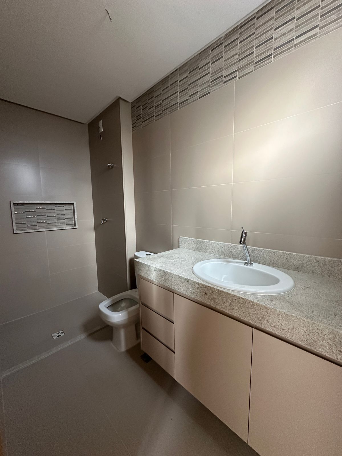 Apartamento setor Bueno, 3 Suítes plenas - 4