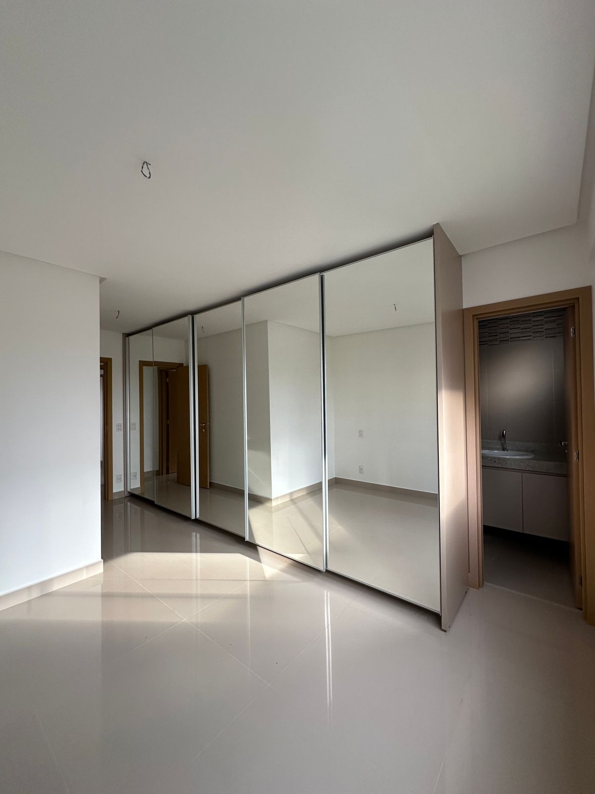 Apartamento setor Bueno, 3 Suítes plenas - 3