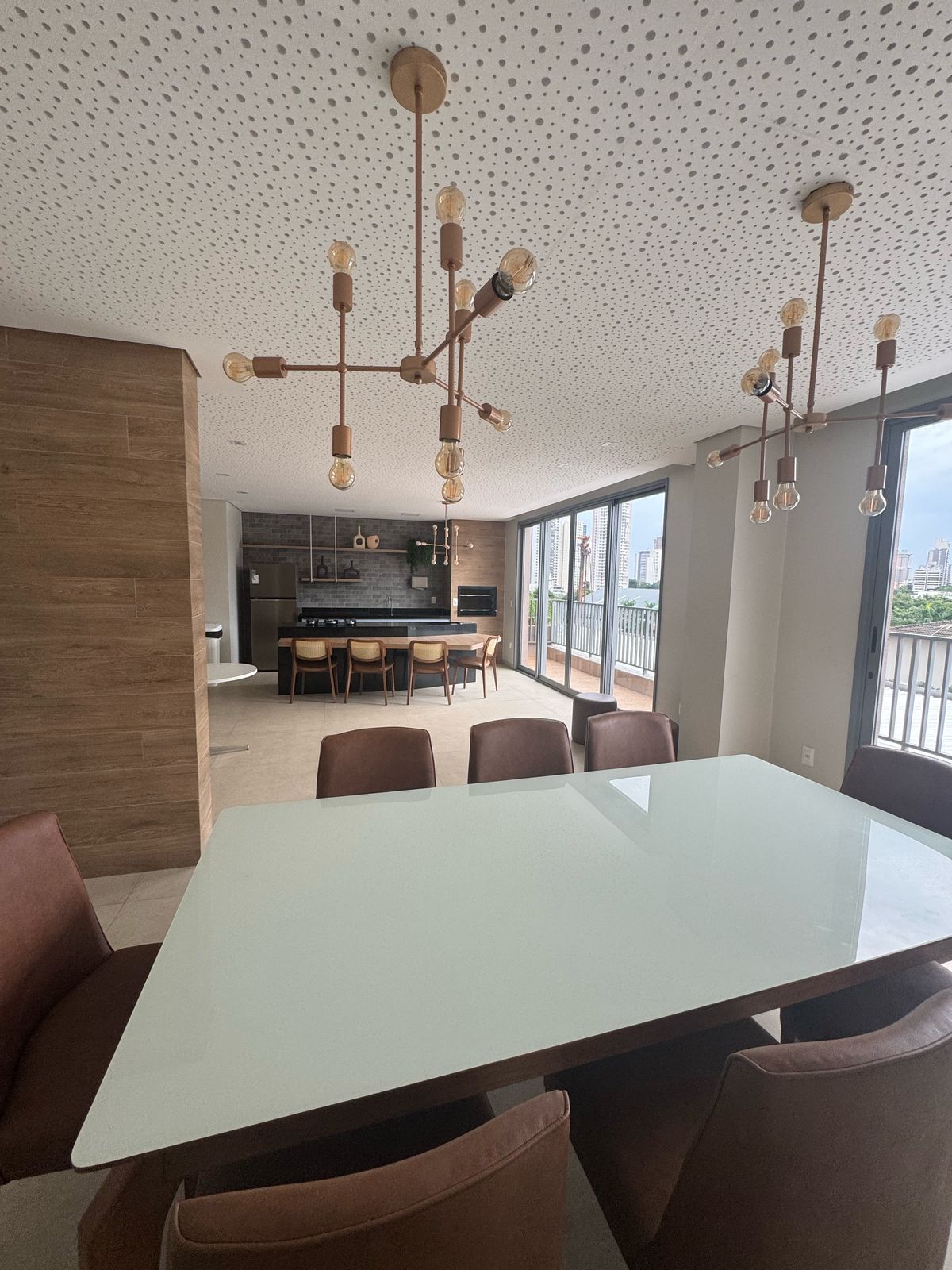 Apartamento  Jd. América, 3 Suítes plenas