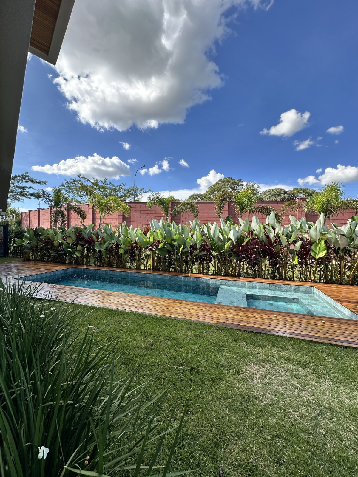 Sobrado de esquina, Jardins Bolonha - 12
